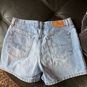 Women’s Tommy Hilfiger vintage jean shorts